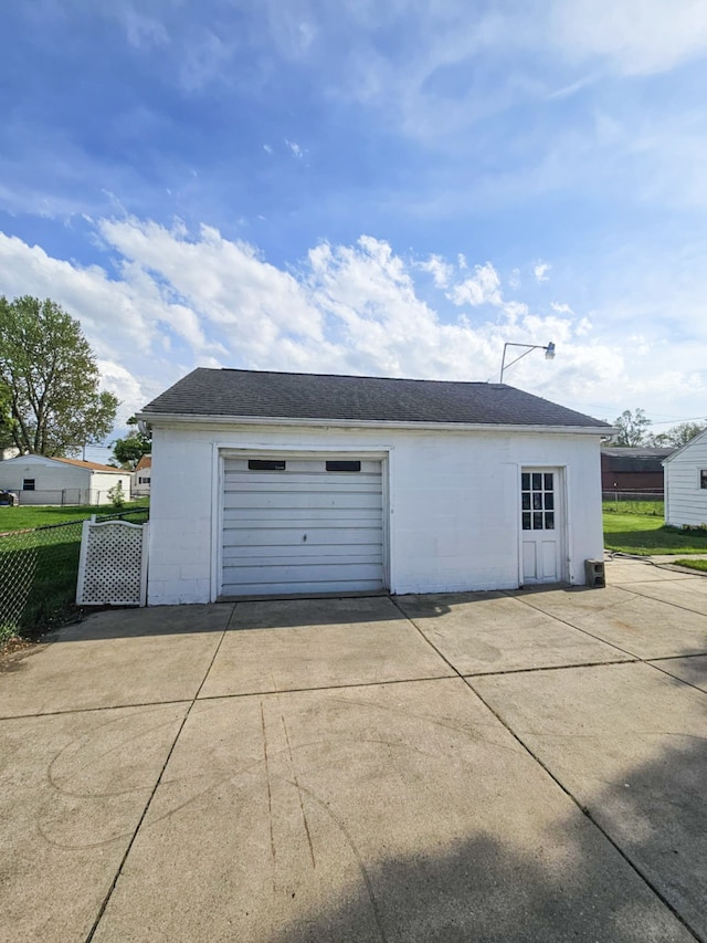 4010 Stolzenfeld Ave, Warren, MI 48091 - detached garage with fence and driveway