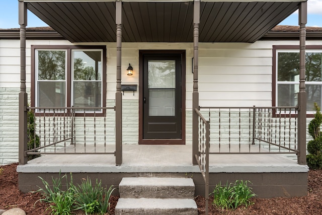 property entrance with a porch