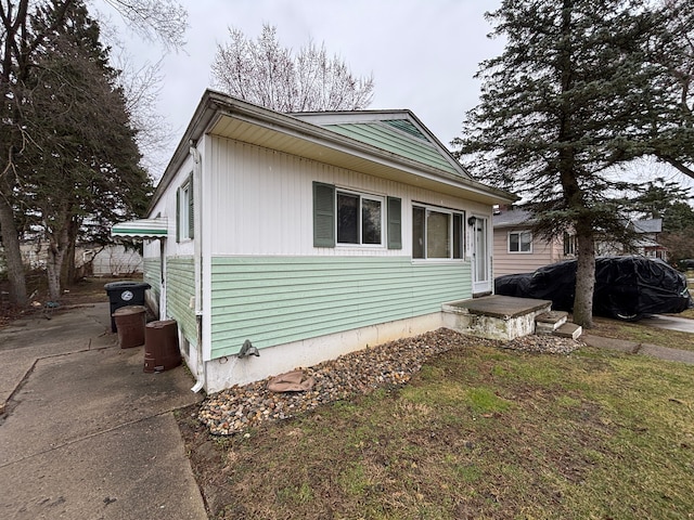 view of side of home