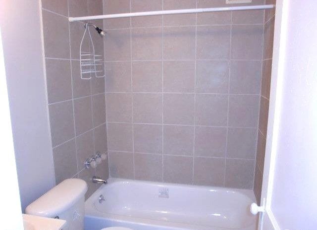 19724 Elkhart St, Harper Woods, MI 48225 - full bath with tub / shower combination and toilet