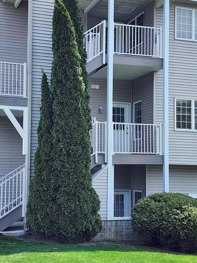 view of building exterior