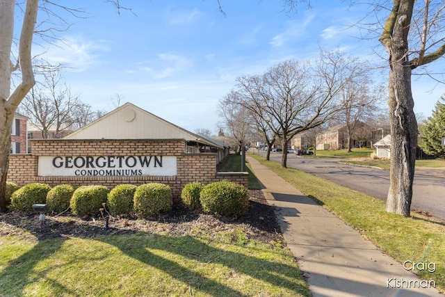 2464 Abbington Dr SE, Grand Rapids, MI 49506 - view of community sign