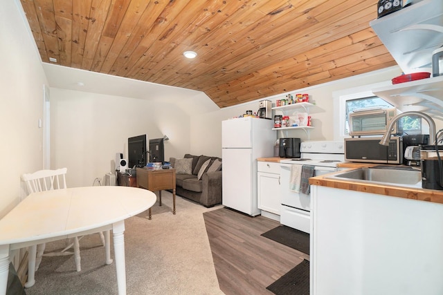 803 Forest Ave, Frankfort, MI 49635