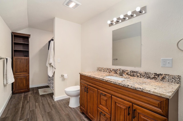 803 Forest Ave, Frankfort, MI 49635