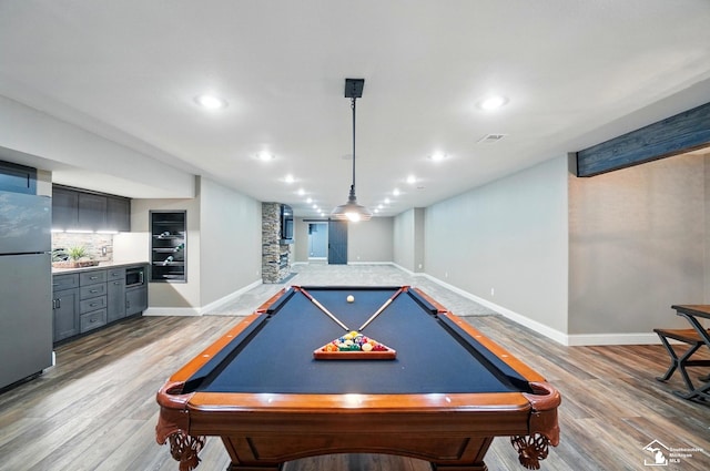 playroom with light wood-style floors, baseboards, recessed lighting, and pool table
