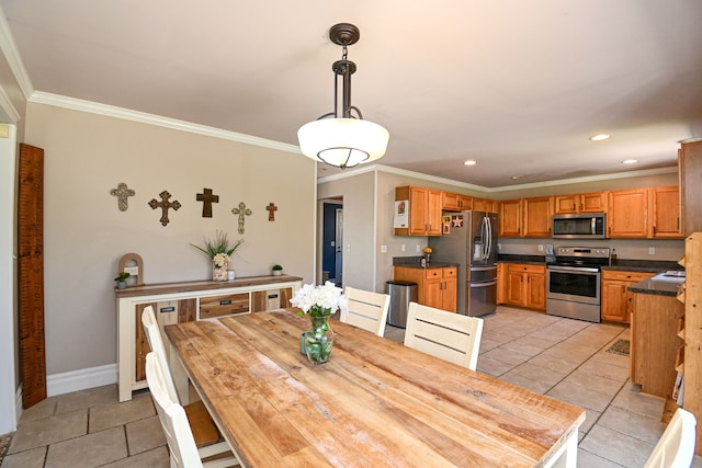 51466 Promenade Ln, New Baltimore, MI 48047 - dining room featuring crown molding, light tile patterned flooring, recessed lighting, and baseboards
