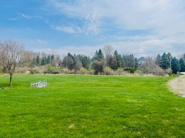 71423 E Pond Creek Dr, Bruce, MI 48065