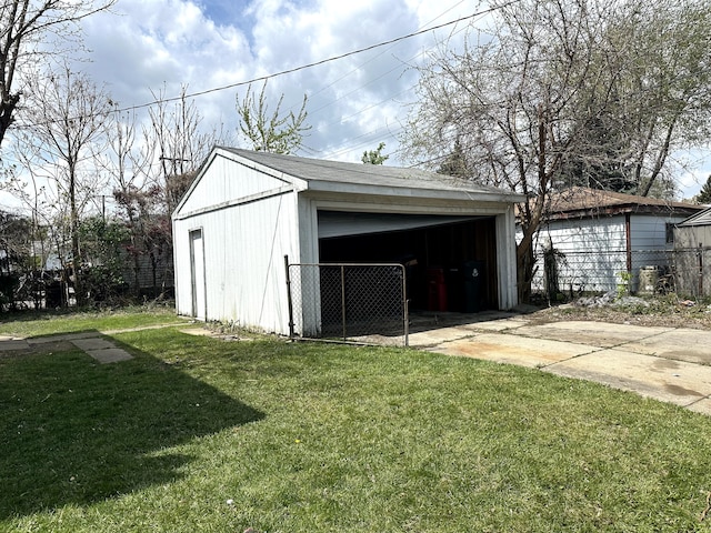 view of detached garage