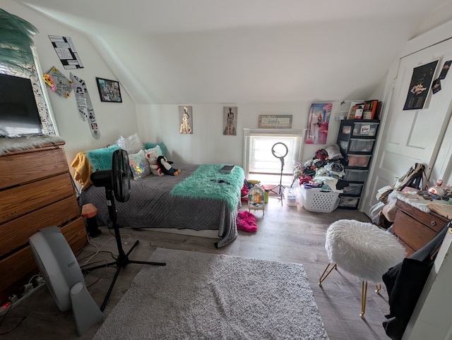 162 Perkins St, Pontiac, MI 48342 - bedroom with vaulted ceiling and wood finished floors