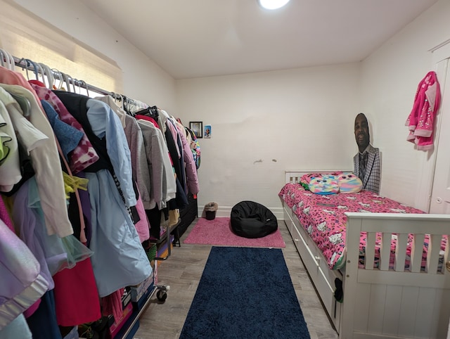 162 Perkins St, Pontiac, MI 48342 - walk in closet with wood finished floors