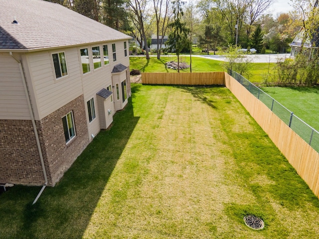 1685 E Wattles Rd, Troy, MI 48085 - view of yard with fence