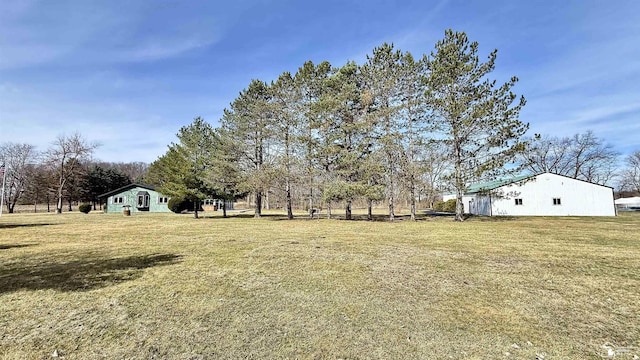 7736 S Custer Rd, Monroe, MI 48161 - view of yard