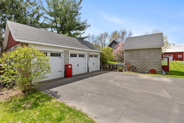 view of detached garage