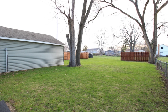 view of yard featuring fence