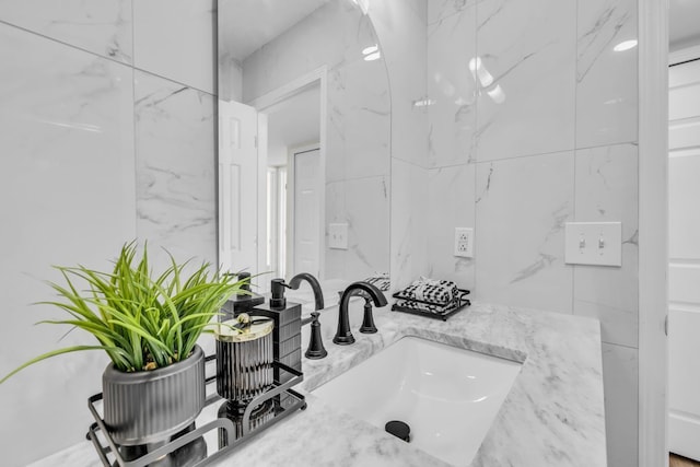 37451 Carpathia Blvd, Sterling Heights, MI 48310 - bathroom featuring vanity