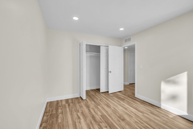 37451 Carpathia Blvd, Sterling Heights, MI 48310 - unfurnished bedroom with recessed lighting, baseboards, visible vents, and light wood finished floors