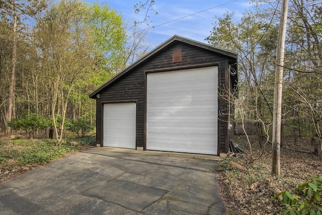 view of detached garage