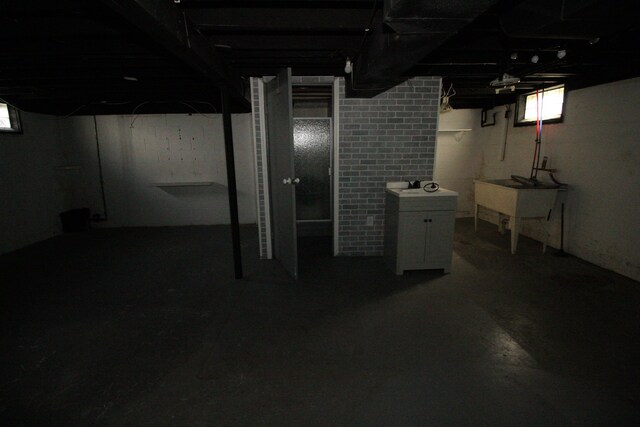 1068 La Salle Ave, Waterford, MI 48328 - basement featuring a sink