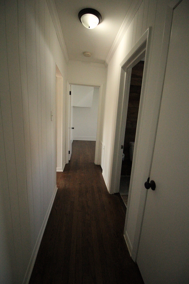 1068 La Salle Ave, Waterford, MI 48328 - corridor featuring baseboards, dark wood-style flooring, and crown molding