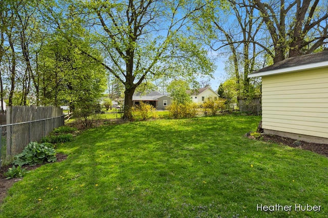 view of yard featuring fence