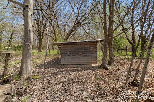 view of outbuilding featuring an outdoor structure