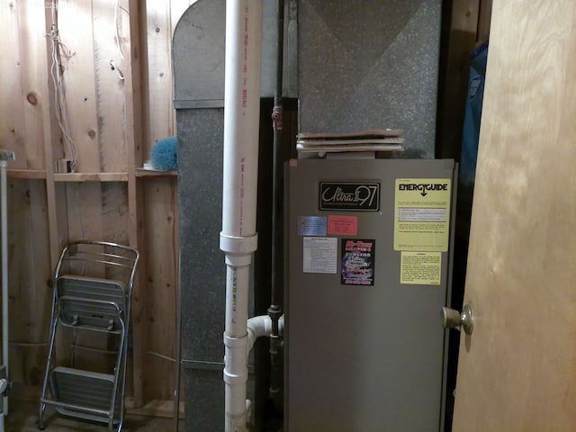 2305 Ridge Rd, White Lake, MI 48383 - view of utility room
