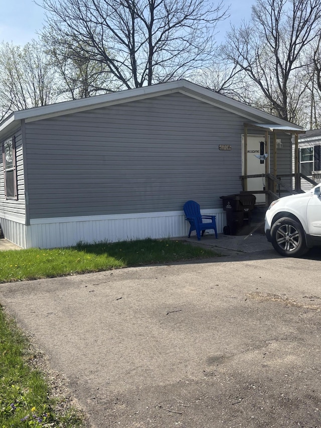 view of home's exterior