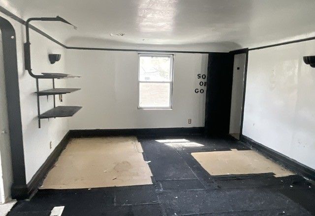 16837 Winthrop St, Detroit, MI 48235 - below grade area featuring baseboards