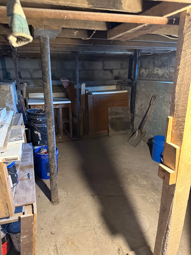 view of unfinished basement