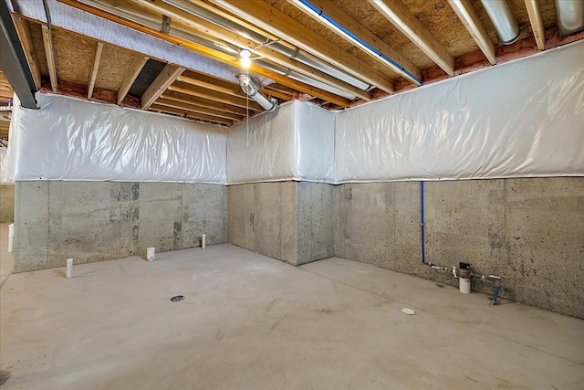 692 Westlake Ave, Oxford, MI 48371 - view of unfinished basement