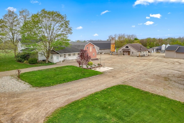 view of yard with a residential view