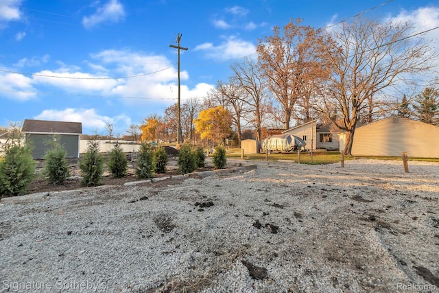1717 S Hughes Rd, Brighton, MI 48114