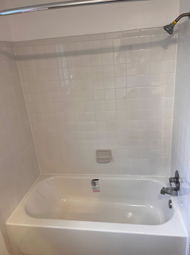 25954 Salem Unit 5, Roseville, MI 48066 - full bath with shower / bathtub combination