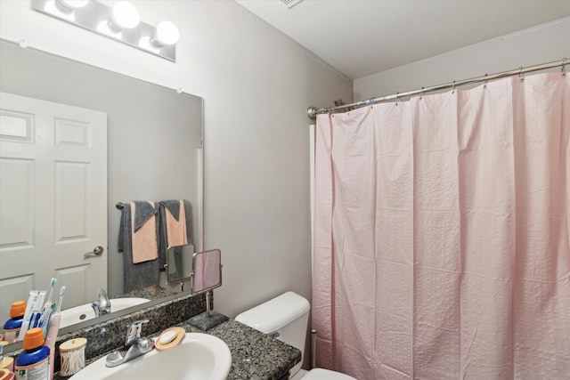 13943 Breakfast Dr, Redford, MI 48239 - full bathroom with vanity, toilet, and a shower with curtain