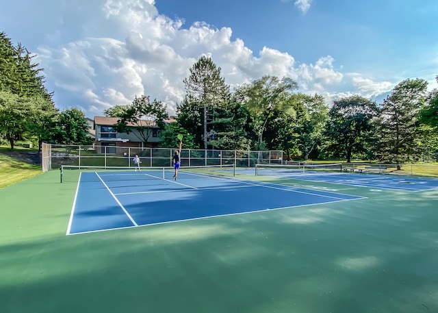 2204 Rivenoak Ct, Ann Arbor, MI 48103 - view of sport court featuring fence