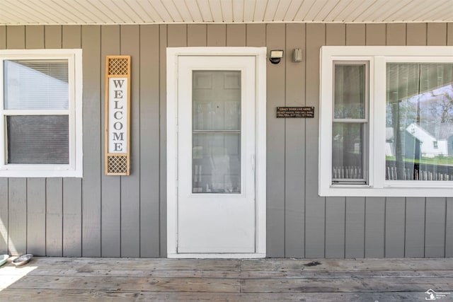 934 Smith St, Monroe, MI 48161 - view of exterior entry