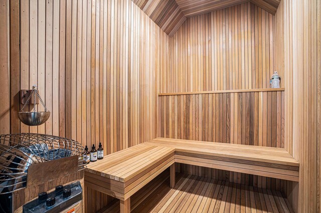 view of sauna / steam room
