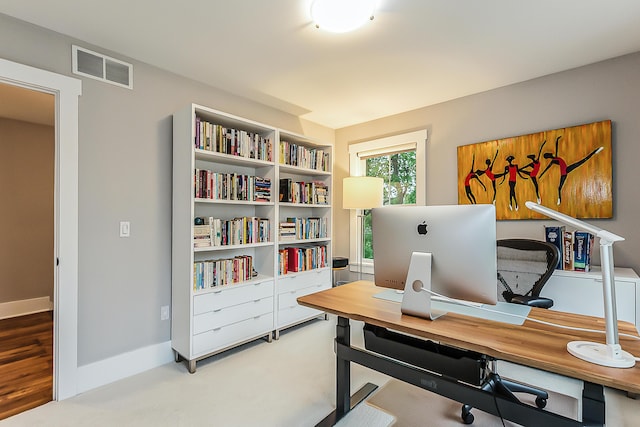 1614 Cambridge Rd, Ann Arbor, MI 48104 - office area with visible vents and baseboards