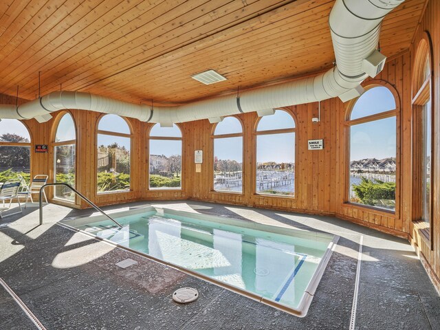 view of pool featuring a swimming pool