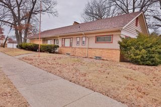 17311 James Couzens Fwy, Detroit, MI 48235 - photo 3