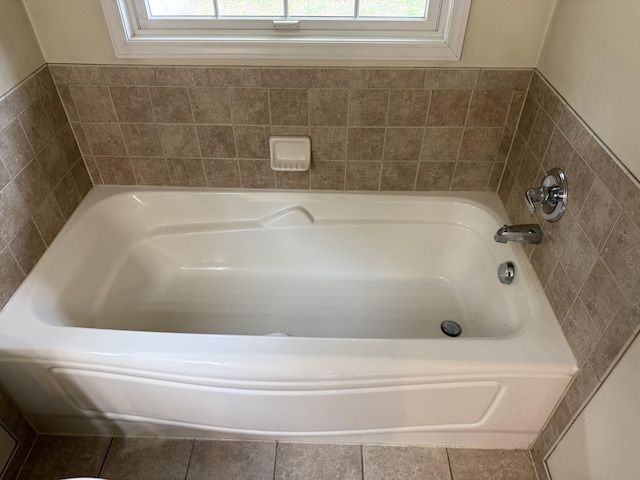 6411 Custer Rd, Carsonville, MI 48419 - bathroom featuring a garden tub
