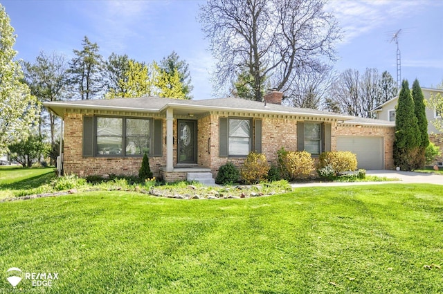 ranch-style house featuring brick siding, a garage, a front lawn, and driveway