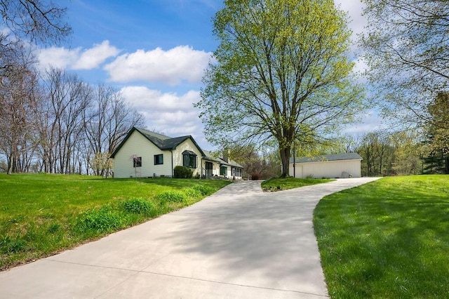 19117 Beaver Dam Rd, Galien, MI 49113 - single story home with driveway and a front lawn
