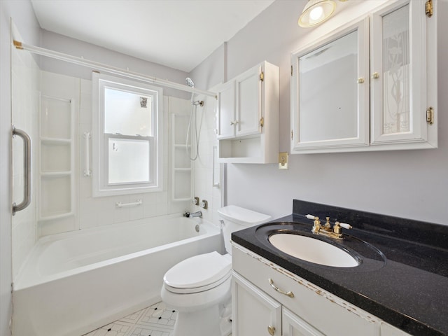 full bath with shower / tub combination, toilet, and vanity