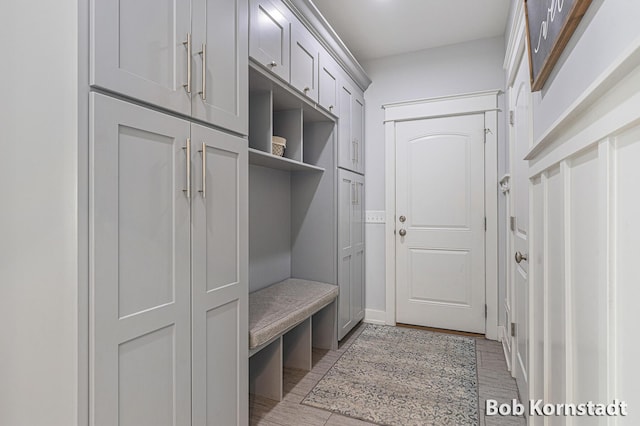 3779 Mesa Verde Dr, Hudsonville, MI 49426 - mudroom featuring light wood finished floors