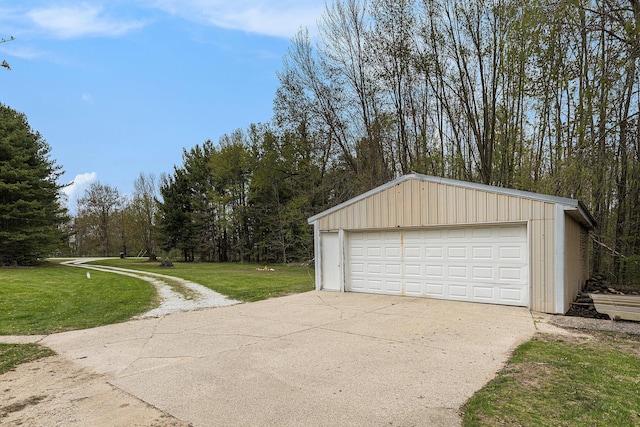 view of detached garage