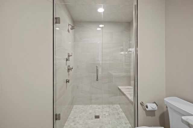 5820 Lakeview Ave, Orchard Lake, MI 48323 - full bath featuring recessed lighting, a stall shower, and toilet