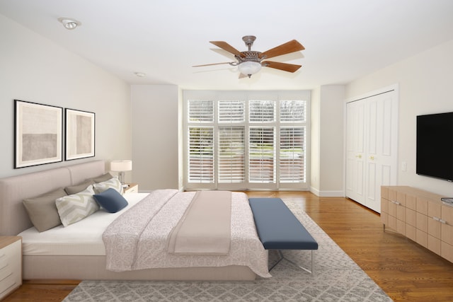 32824 Outland Trl, Bingham Farms, MI 48025 - bedroom featuring a closet, ceiling fan, and wood finished floors
