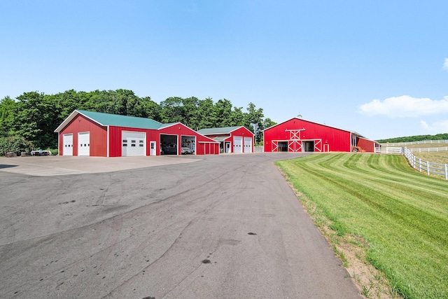 exterior space featuring an outbuilding