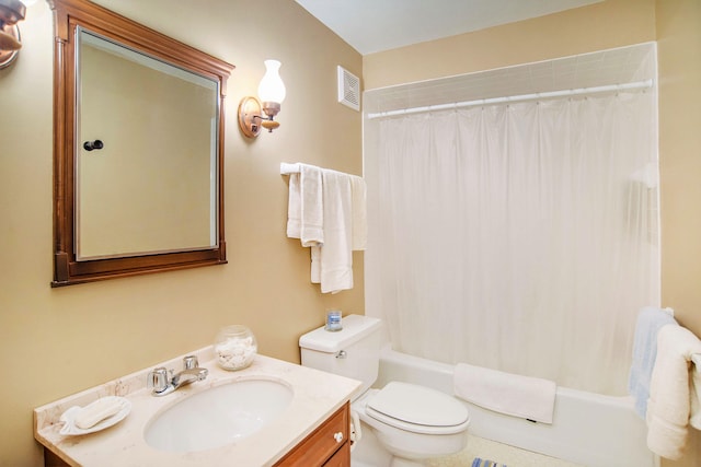 bathroom with shower / bath combo with shower curtain, toilet, visible vents, and vanity
